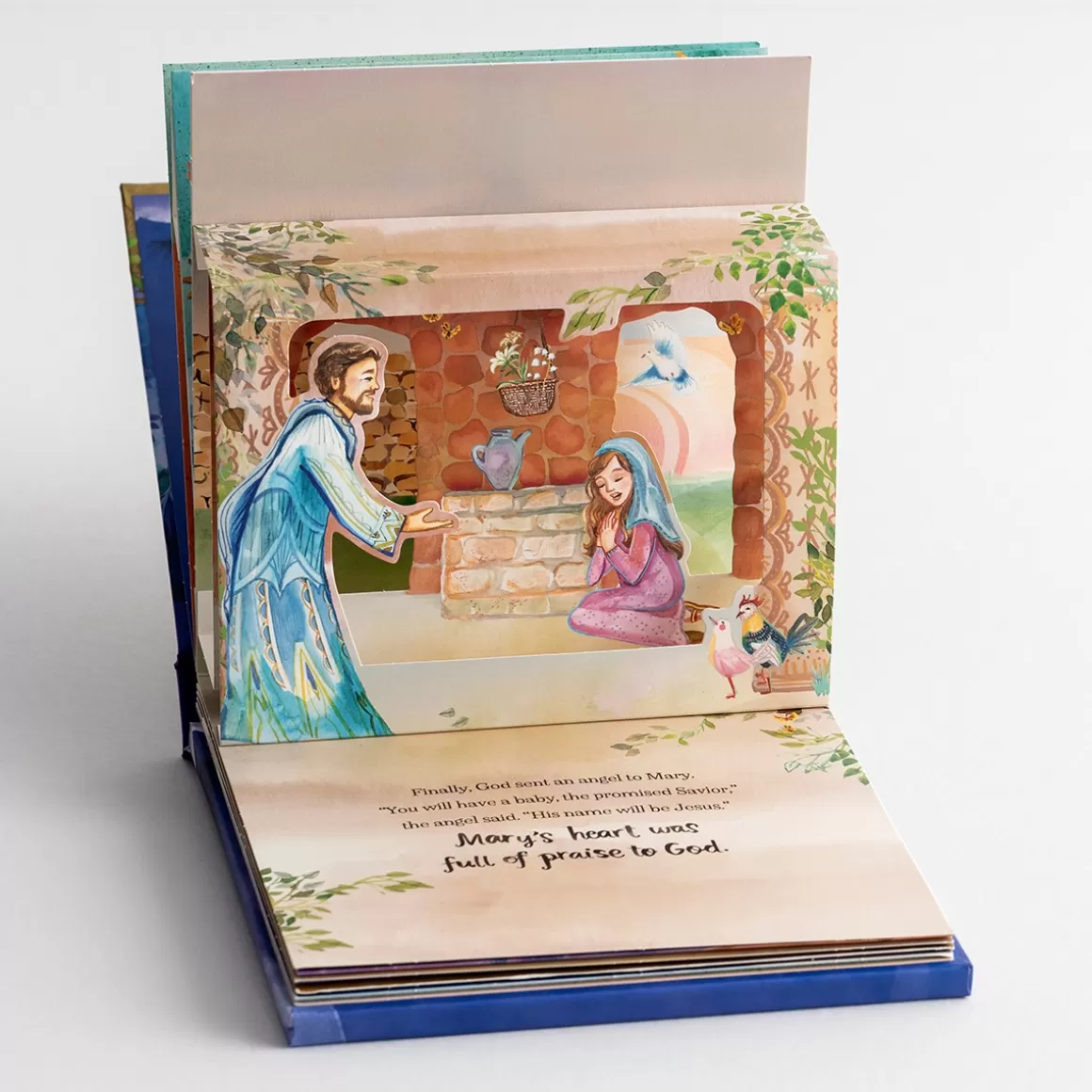 DaySpring Children's Books | Gifts for Kids>God's Christmas Promise - Lighted Pop-Up Book