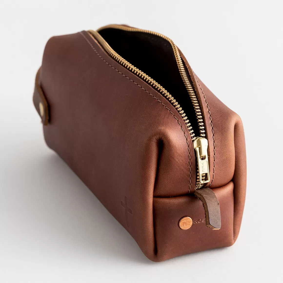 DaySpring Gifts for Him | Totes, Bags, & More>High Line Leather Carry-All Pouch