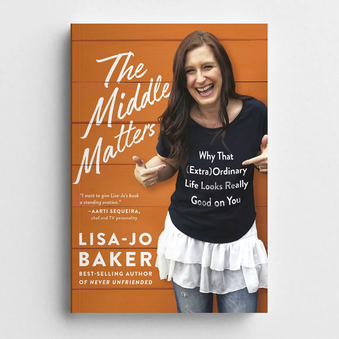 DaySpring Books | Gifts for Friends>Lisa-Jo Baker - The Middle Matters